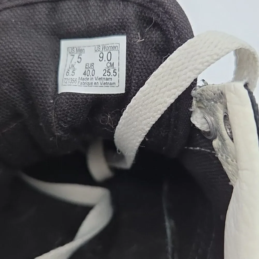 Vans Low Top Sneakers Skateboard Shoes Gray Shimmer Glitter Womens 9 or Mens 7.5